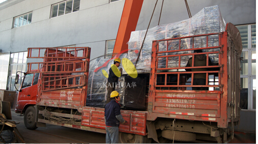 3台上柴柴油发电机组吊装现场