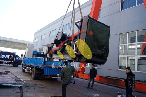 600KW上柴发电机组吊装现场